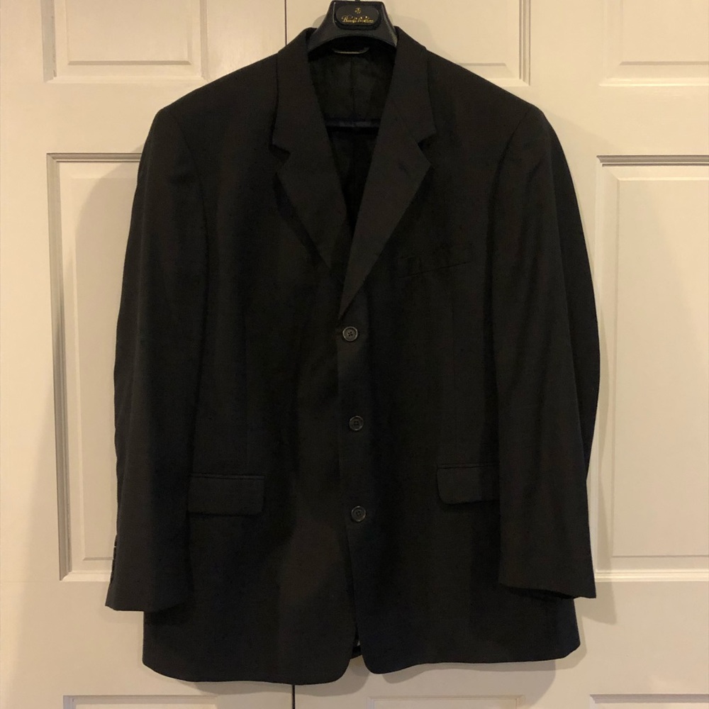 Stafford Executive Men's Gently used Suit Color:  Navy